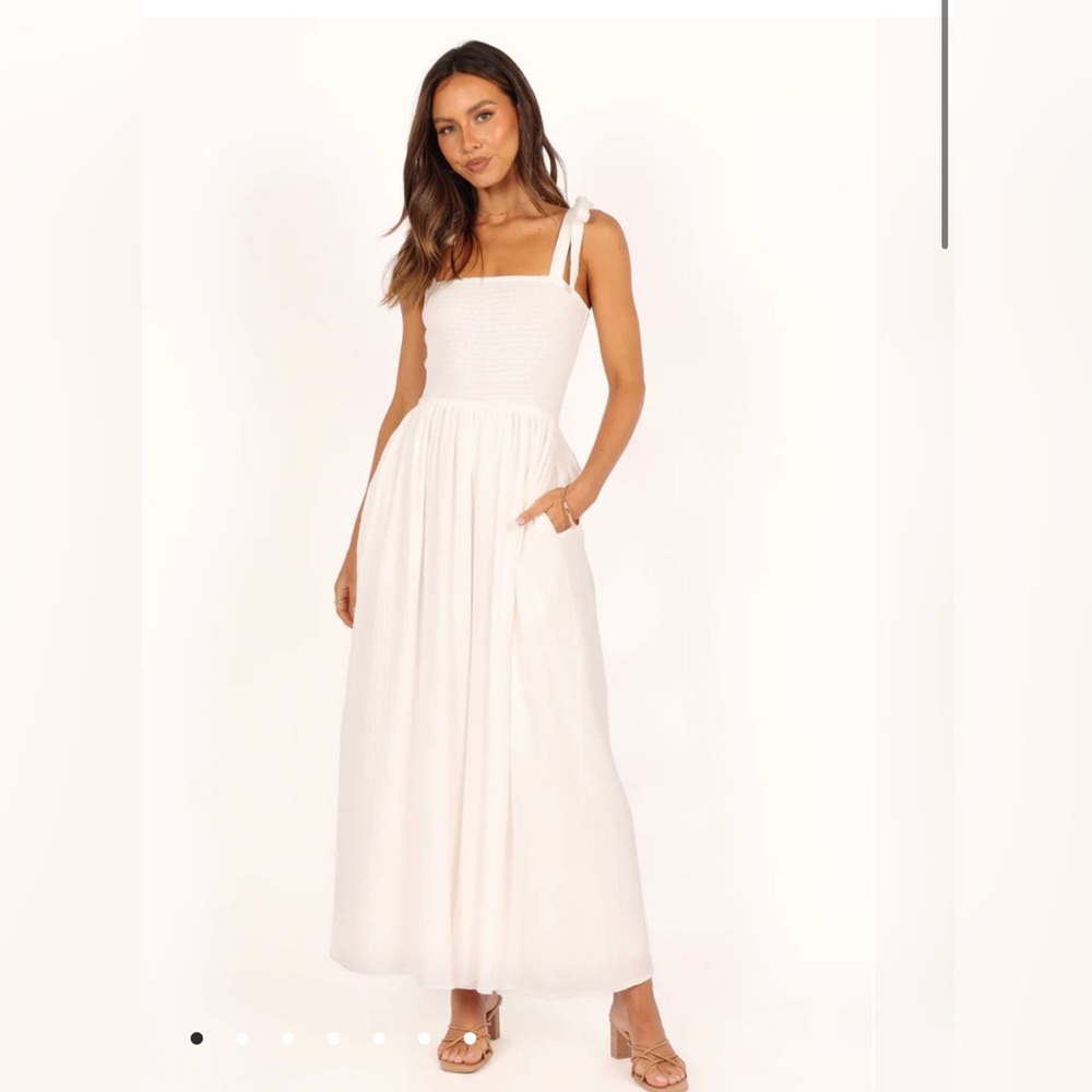 EUC Petal + Pup white jumpsuit size L